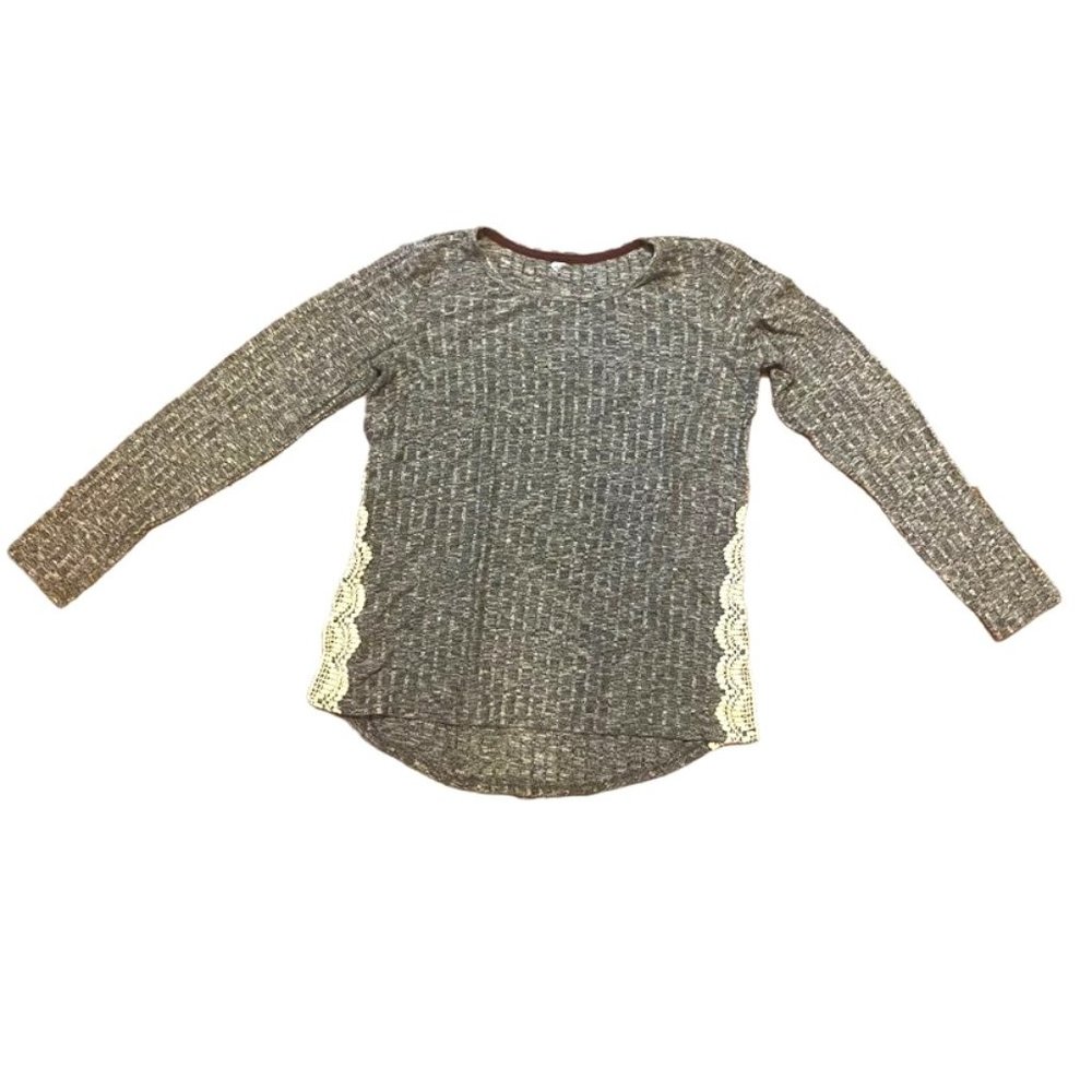 Light sweater top size m with lace detail